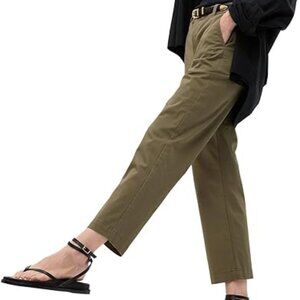 GAP Women's Girlfriend Khaki